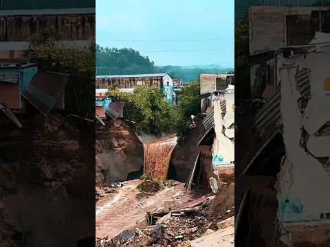 Villahermosa San Miguel petapa por fuerte lluvia se están derrumbando las casas