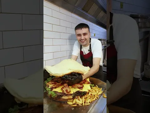CZN Burak Made The World's Biggest Mega Burger! 🍔🔥