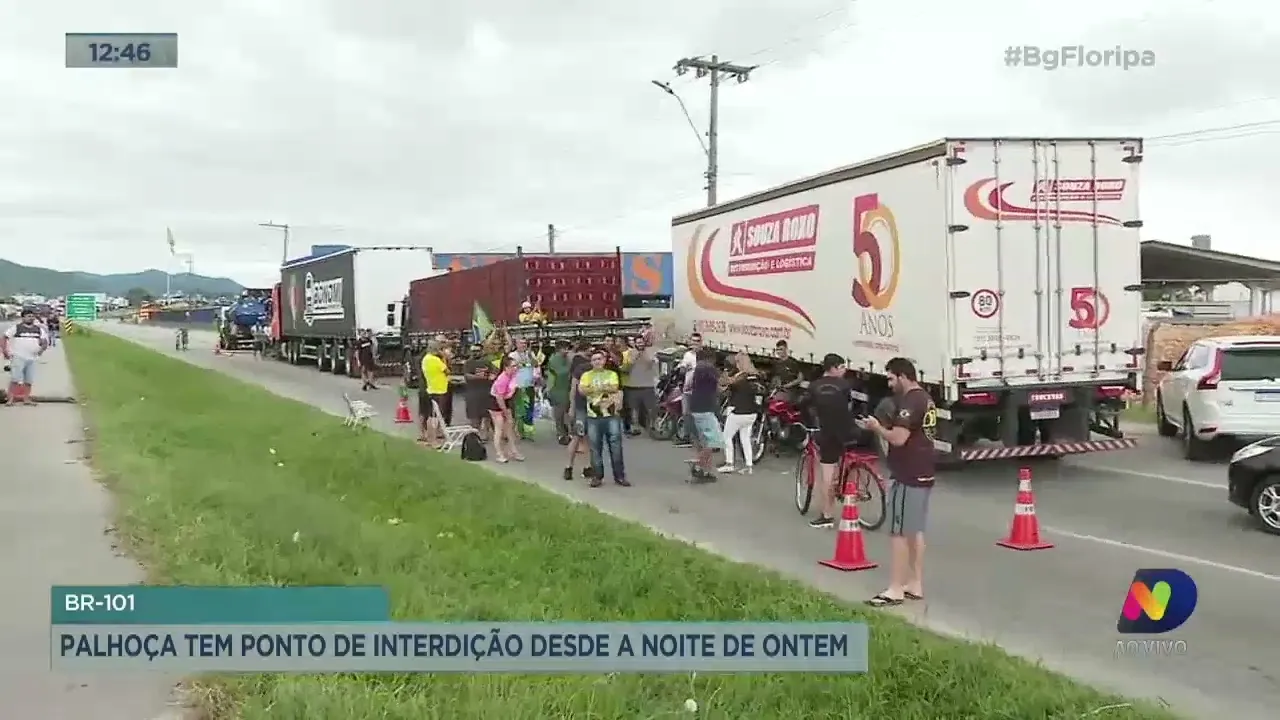 BR-101, em Palhoça, têm pontos de interdição desde a noite de domingo