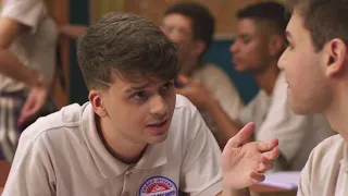 Ator Joãozinho Oliveira - Cena no Filme Amiga do Inimigo
