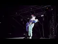 BILLIE EILISH PERFORMS 'BILLIE EILISH' WITH ARMANI WHITE