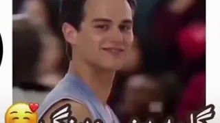 لما ابص ف عينك الأيام بتضحكلي 