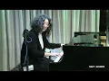 Alexandra Stréliski: "In the air"/ "The hills"