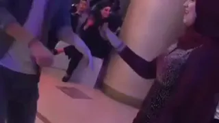 ميوزكلي اتنين ملهمش امان الفرامل والنسوان 