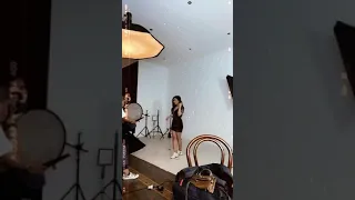 pemotretan model cantiq sambil live nabilla aprilia