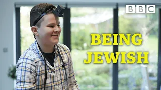 Download 12-year-old Ethan is preparing for his bar mitzvah - Being Jewish - BBC MP3