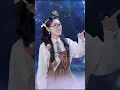 美少女意外穿進男頻男主體內，沒想到竟意外性感撩人！一體雙魂，成為男頻世界的萬人迷！