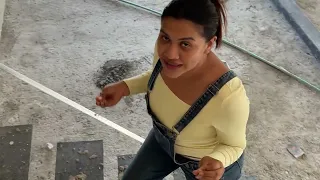 UNA ESCALERA QUE DA MIEDO π§