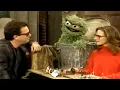 Download Lagu Sesame Street: Billy Joel And Marlee Matlin Sing Just The Way You Are