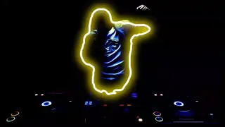 مزيكا شى حا بشكل جديد توزيع عمار طارق كلو بيدور عليها 