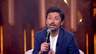 لما الأغنية اللي بتحبها تشتغل أغنية بحلم وأنا صاحي غناء كريم محمود عبد العزيز ولؤي سهرانين 