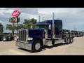 One of the last 389 s 2024 Peterbilt 389 in Diamond Blue 18 speed Loaded