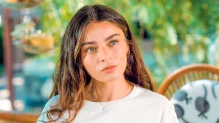 صحفيه ناجحه بتستغل مصور مشهور عشان ينجحها فشغلها بس بتتصدم انه كان حب الطفوله ملخص فيلم 