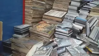 Nando Carlos trabalhando no sebo  (2° Parte)