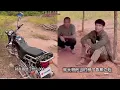 Download Lagu 小陈的老挝媳妇儿  恭喜二哥喜提新车 花了7000元巨款购买 和大哥双喜临门