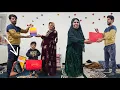 Lagu Happy Women's Day; Saleh buys gifts for his mother and wife