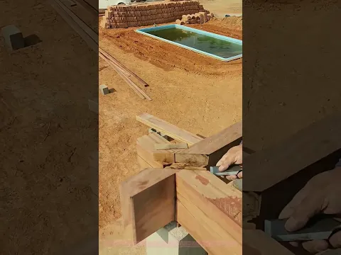Le ciseau sculpte l'assemblage : comment une mortaise bien creusée tient un bâtiment entier
