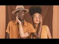 Download Lagu ÀVUÀ - Abrigo (acústico)