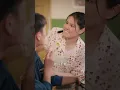 穿成肉联厂以丑闻名的丑闺女，脾气差到人人嫌恶被赶出家门，她凭借一手好厨艺征服国营饭店总厨，拿下冷酷教授怒拼事业！