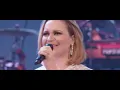 Tauren Wells - Famous For (I Believe) / Do It Again (Live) feat. Jenn Johnson and Chris...