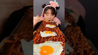 اكل كوري اكلت اكثر نودلز حار بكوريا اصوات الاكل اصوات الاكل كوريا Shorts Bts موكبانغ 