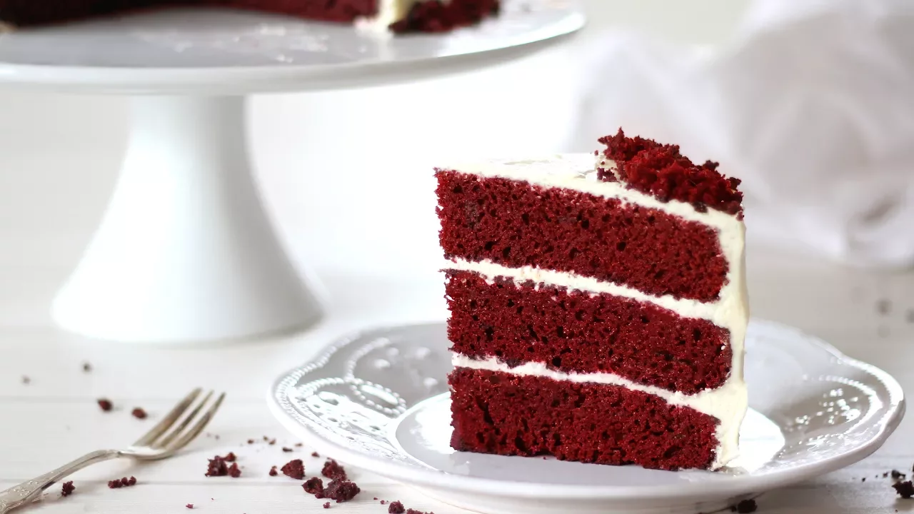 Lovely Red Velvet Cake recipe / Cream cheese frosting / Cup measurement