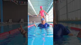 جاهزين تشوفوا فيديو تعليم السباحة لكيكي Hasanandnour  جاهزين تشوفوا فيديو تعليم السباحة لكيكي Hasanandnour