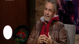 واحد من الناس   صبري فواز يتحدث لأول مرة عن عائلته ويكشف حقيقة تدخل زوجته في أعماله دندنها