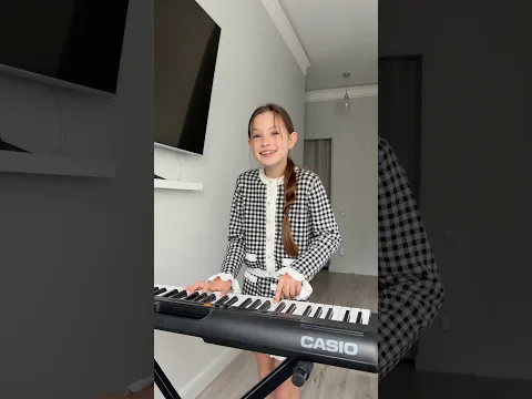 Начала учить новую песню 🎹🎵