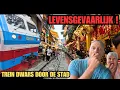Download Lagu DIT IS LEVENSGEVAARLIJK ! 🚂 Hoe kan dit midden in de stad?!