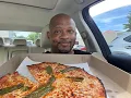 Why does Colony Grill s Hot Oil Stinger Pizza have such a cult following