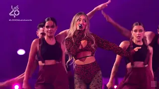 ana mena rocco hunt un beso de improviso a un paso de la luna live at los40 music awards 2021 