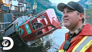 Loggers Salvage Sunken Boat With Massive Grapple Yarder | The Last Woodsmen