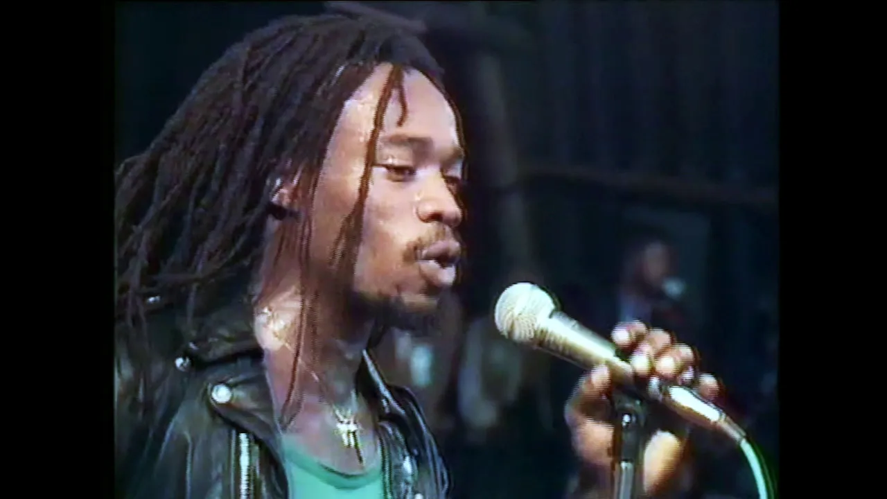 Black Uhuru live at Glastonbury in 1982 - Sinsemilla and Sponji Reggae