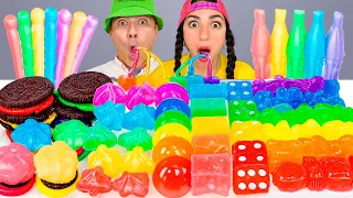 Mukbang Giant Honey DUBYBUBA Cake 케이크 챌린지 핑크 푸드 챌린지 치킨먹방 Red Vs BLUE Vs Pink Food Challenge 