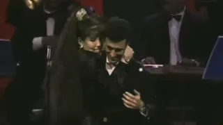 عمر وعيوني بعيونك  الرسائل المؤجلة دندنها