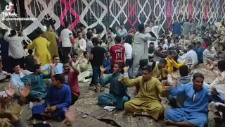 صاحب الفرح ف الصعيد قال لو محدش سقف هيضرب عيار     مهرجان ارض الدهب عامل قلبان   دندنها