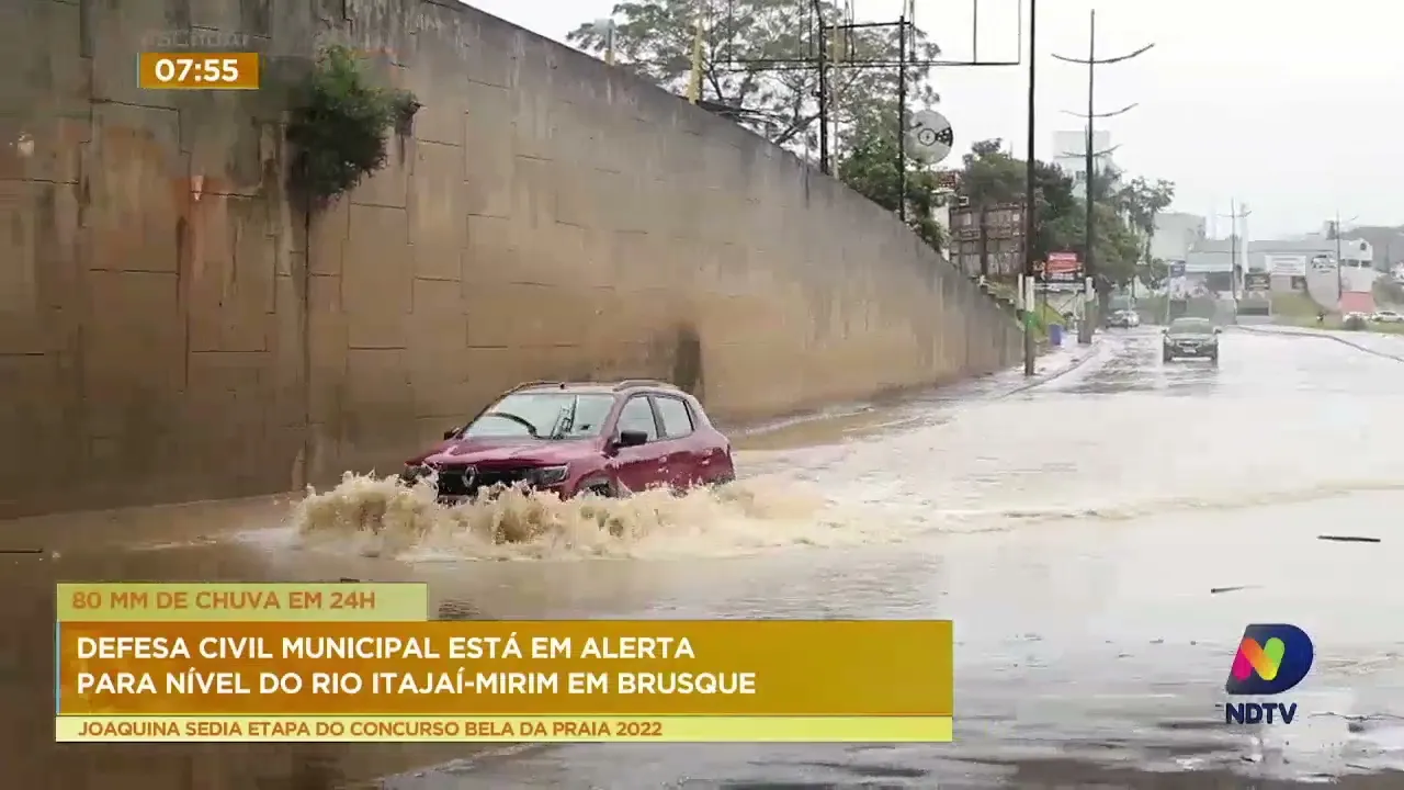 Defesa civil municipal está em alerta para nível do rio Itajaí-Mirim em Brusque