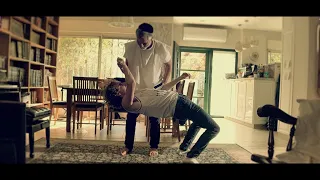 אביתר בנאי לא רואה אותי הקליפ הרשמי 