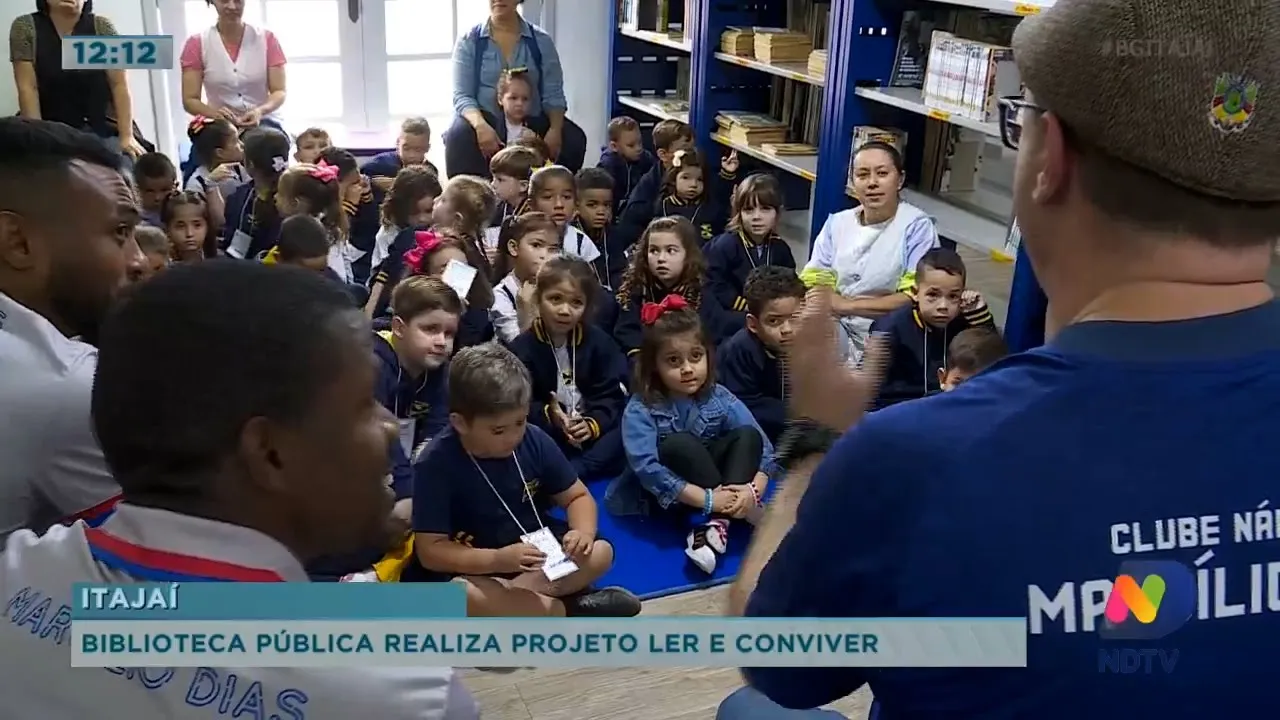 Biblioteca pública realiza projeto Ler e Conviver