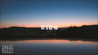 banda neira biru menampilkan layur 