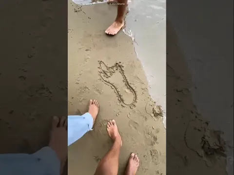 Bigfoot FootPrint Caught ?! 😳