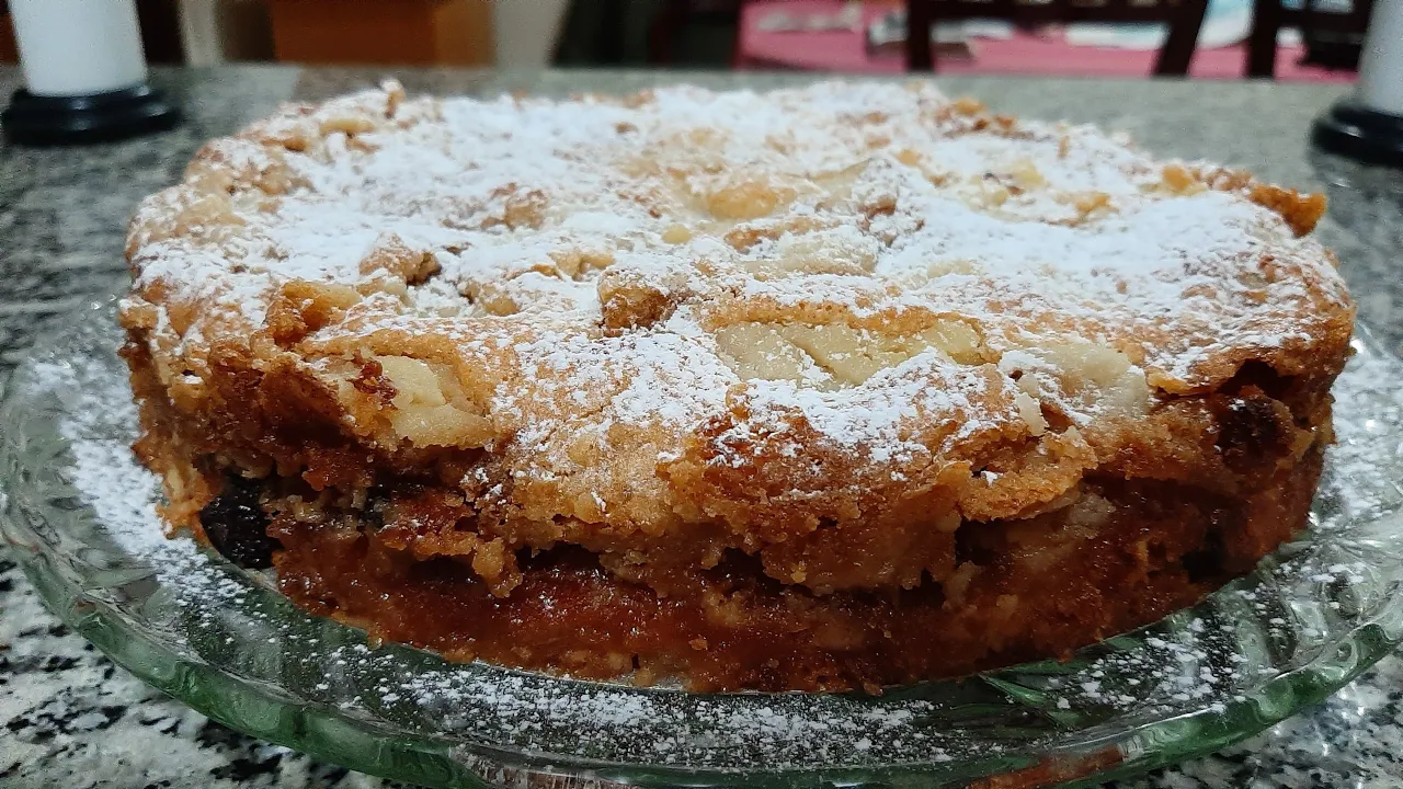 Adicionei ovos na casca da maça! Como não fiz essa receita antes?