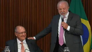 Lula confirma Alckmin como pré-candidato a vice em busca da reeleição | AFP