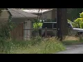 Lynnwood police continue search for burglary suspect who allegedly stabbed homeowner
