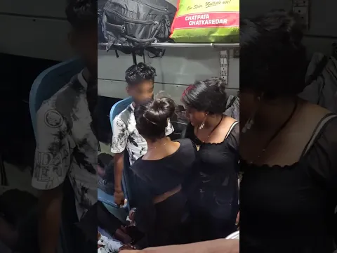 चलती ट्रेन में किन्नरों ने ऐसा काम किया, वीडियो में देखें #shortsviral