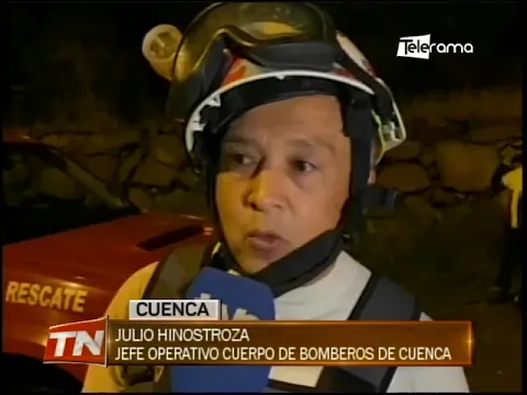 4 personas fueron rescatadas de un represamiento de agua por las lluvias