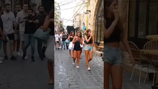 جولة مشي في البترون لبنان فضلا ضع لايك للفيديوا و أشترك في القناة ليصلك كل جديد 