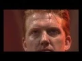 Download Lagu Queens Of The Stone Age - No One Knows (Live at Reading 05)