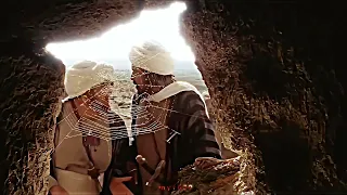 النبي صلى الله عليه وسلم وابي بكر في غار حراء فيلم الرسالة 